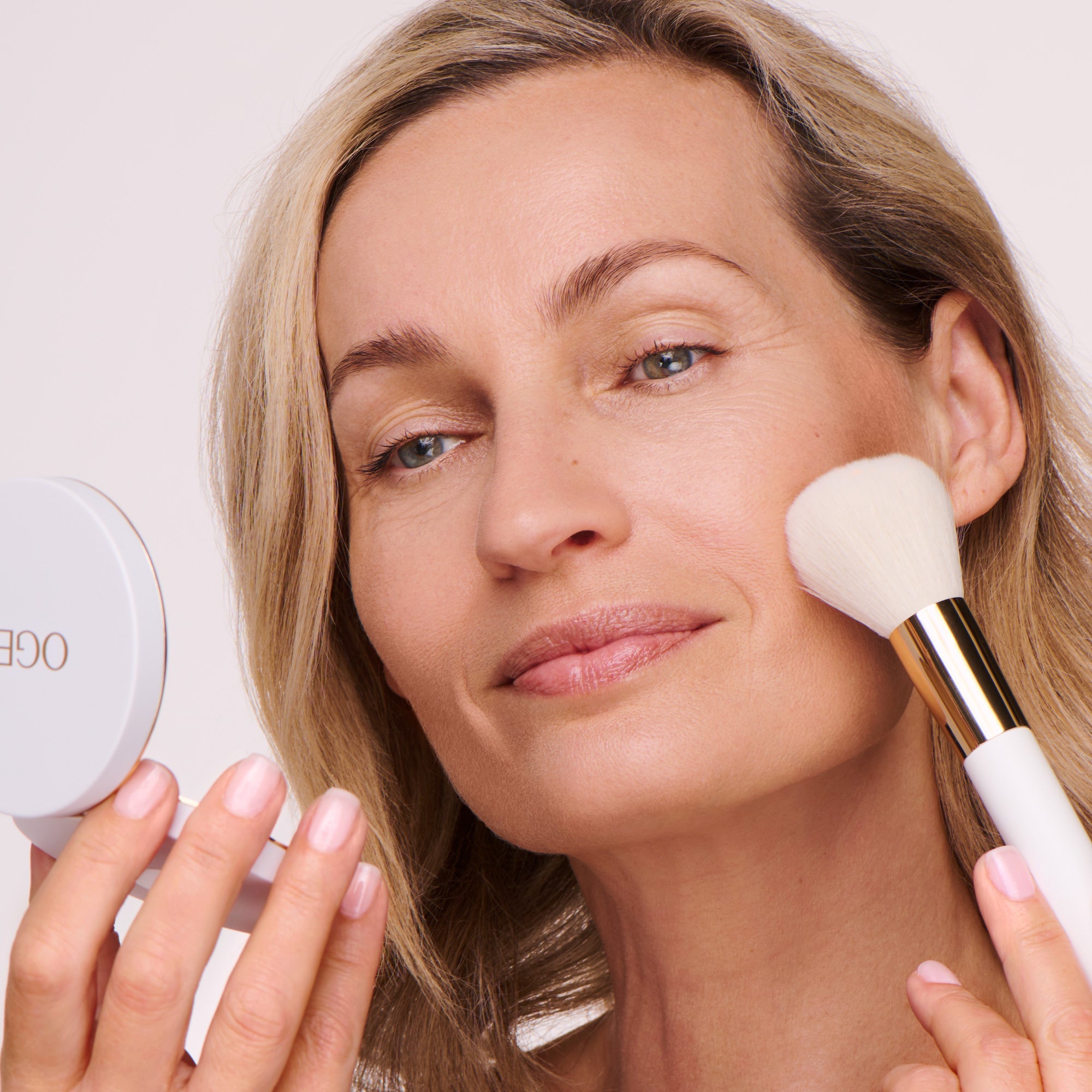 Complexion Perfecting Setting Powder